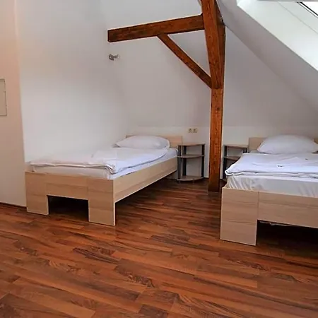 Mit Gemeinschaftsraeumen Hostel *
