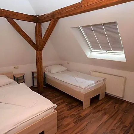 Hostel Mit Gemeinschaftsraeumen Nuertingen