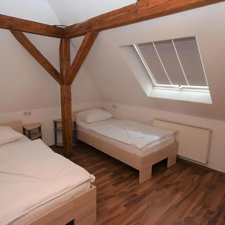 Mit Gemeinschaftsraeumen Hostel Nuertingen