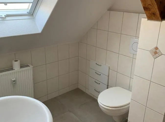 Mit Gemeinschaftsraeumen بيت شباب