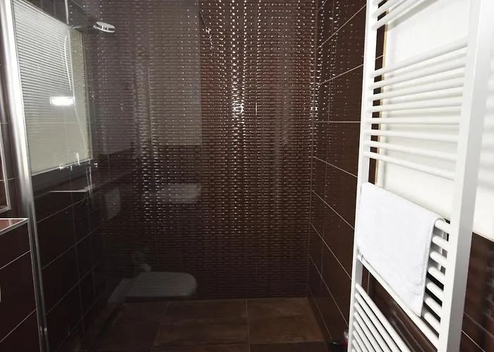 Mit Gemeinschaftsraeumen نورتينغن