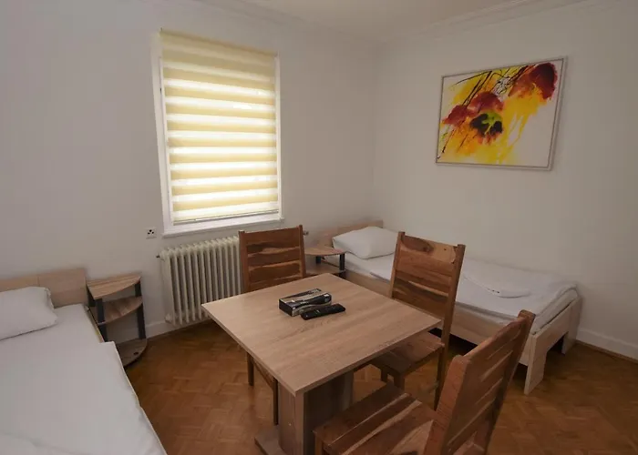 Mit Gemeinschaftsraeumen نورتينغن