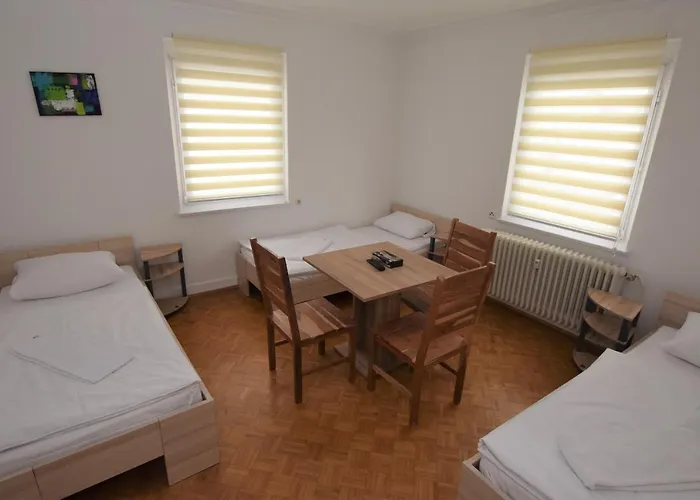 Mit Gemeinschaftsraeumen ニュルティンゲン